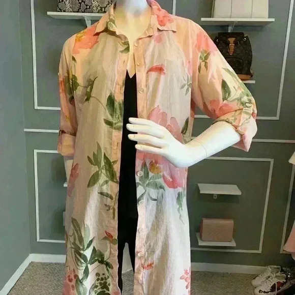 Plum Pretty Sugar - Picture 9 of 11